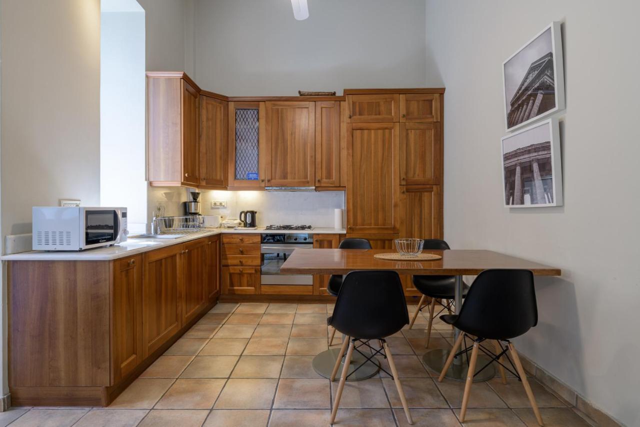 A Beautiful 2 Bdr House In The Heart Of Plaka Villa Athens Luaran gambar
